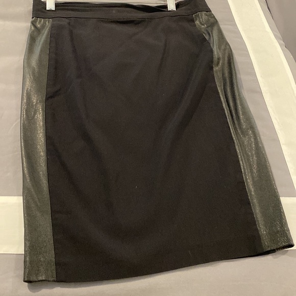 Avenue Montaigne pull on stretch skirt - Picture 2 of 6